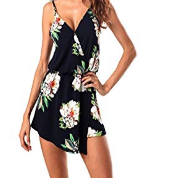 Floral Romper - Picture 5 of 11